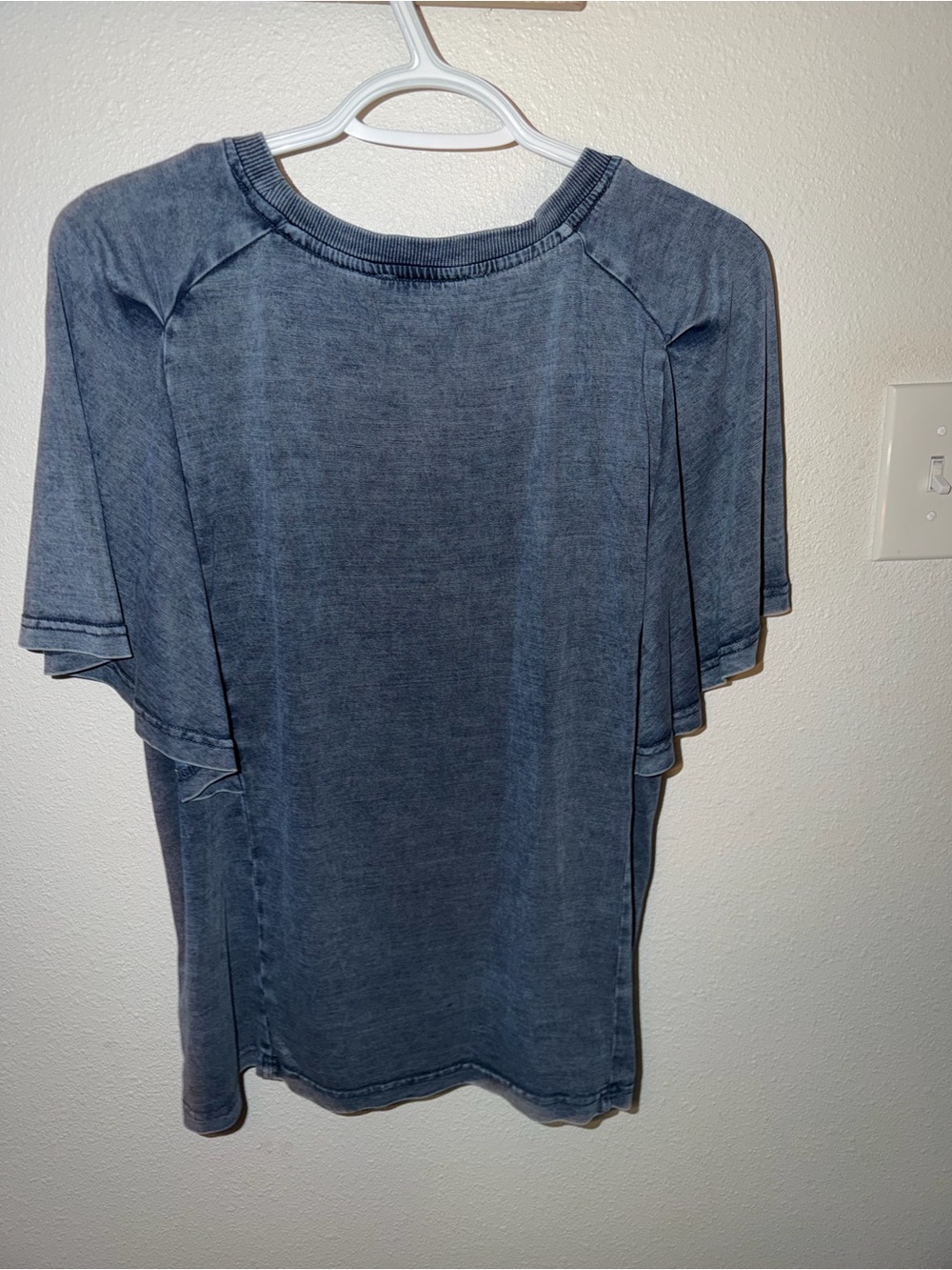 Jane and Delancey Washed Blue Short Sleeve Ruffle Top - Picture 4 of 9